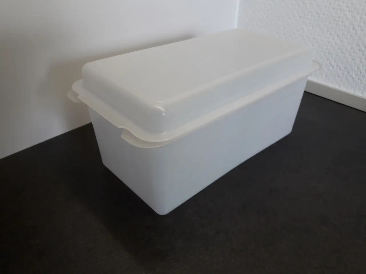 Billede 1 - Tupperware stor beholder