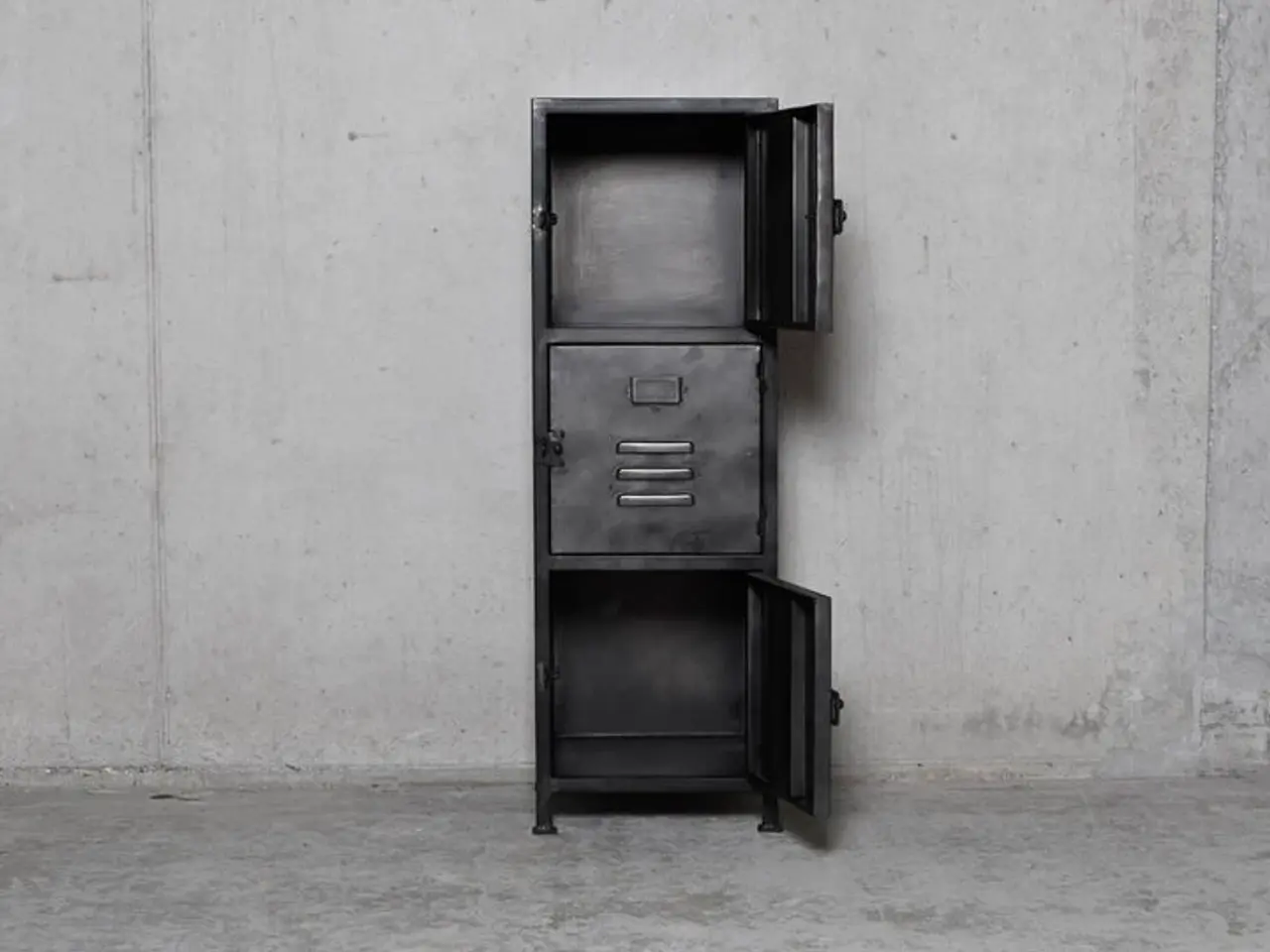 Billede 4 - Nyt LOCKER skab 3 rums