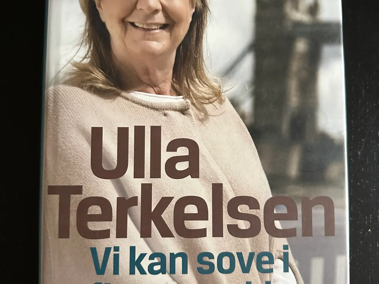 Billede 1 - Ulla Terkelsen bog