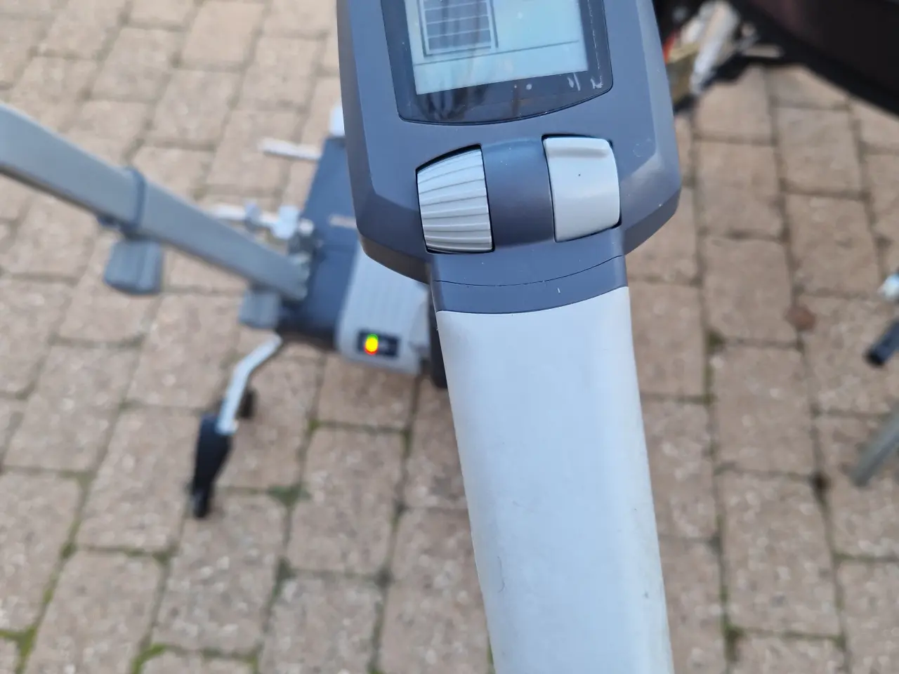 Billede 7 - Invacare kørestol let brugt.
