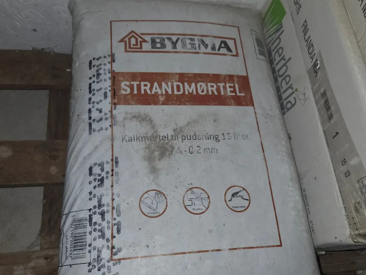 Billede 2 - Diverse byggematerialerne fliser mørtel