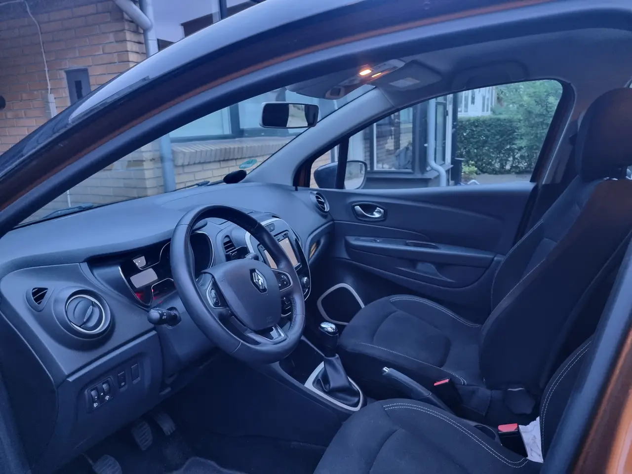 Billede 6 - Renault Captur 0,9 TCe 90 Zen - Veludstyret og vel