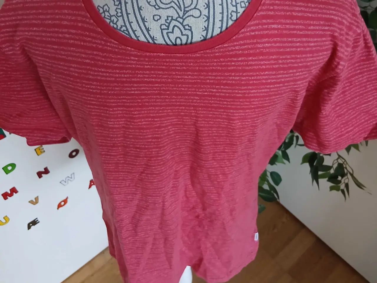Billede 2 - T-shirt. Lindbergh. XL