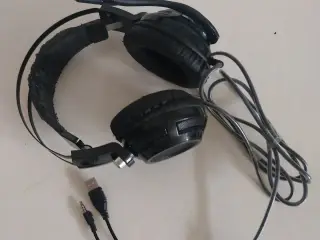 Sorte høretelefoner