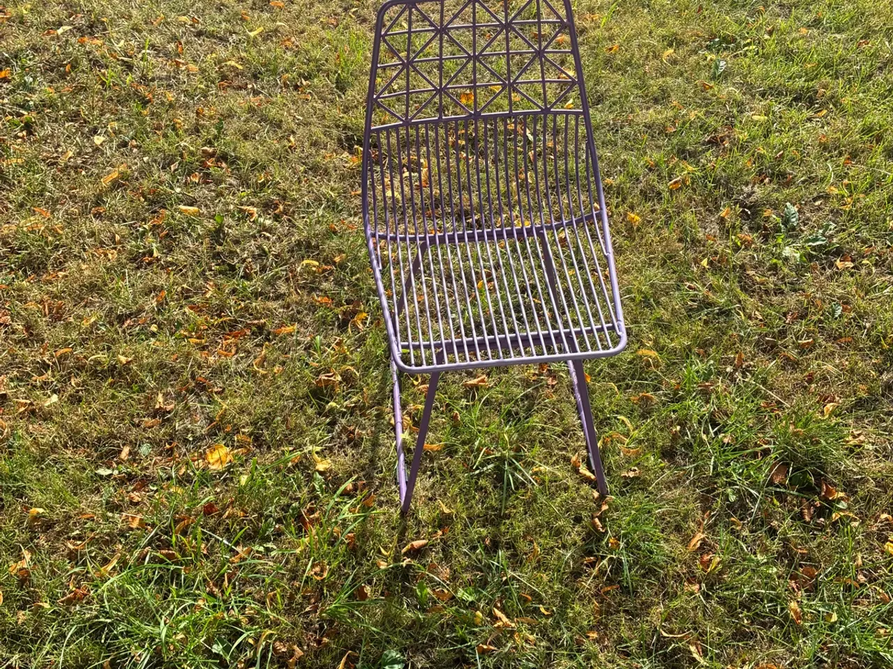 Billede 1 - Børnestol i lilla