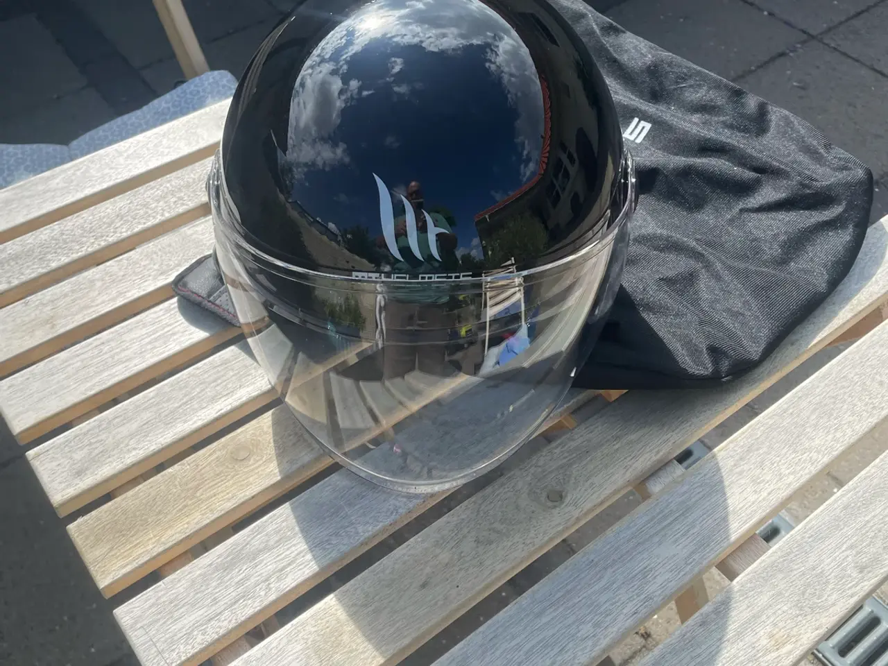 Billede 1 - Styrthjelm MT Helmets