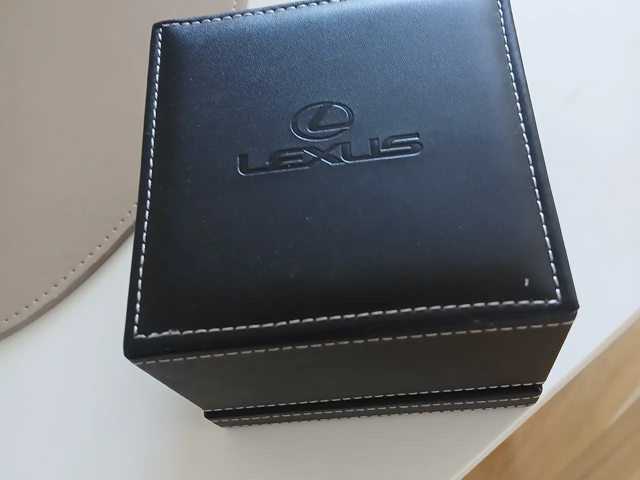 Billede 3 - Lækkert Lexus Herre armbånds ur 46mm (T37)