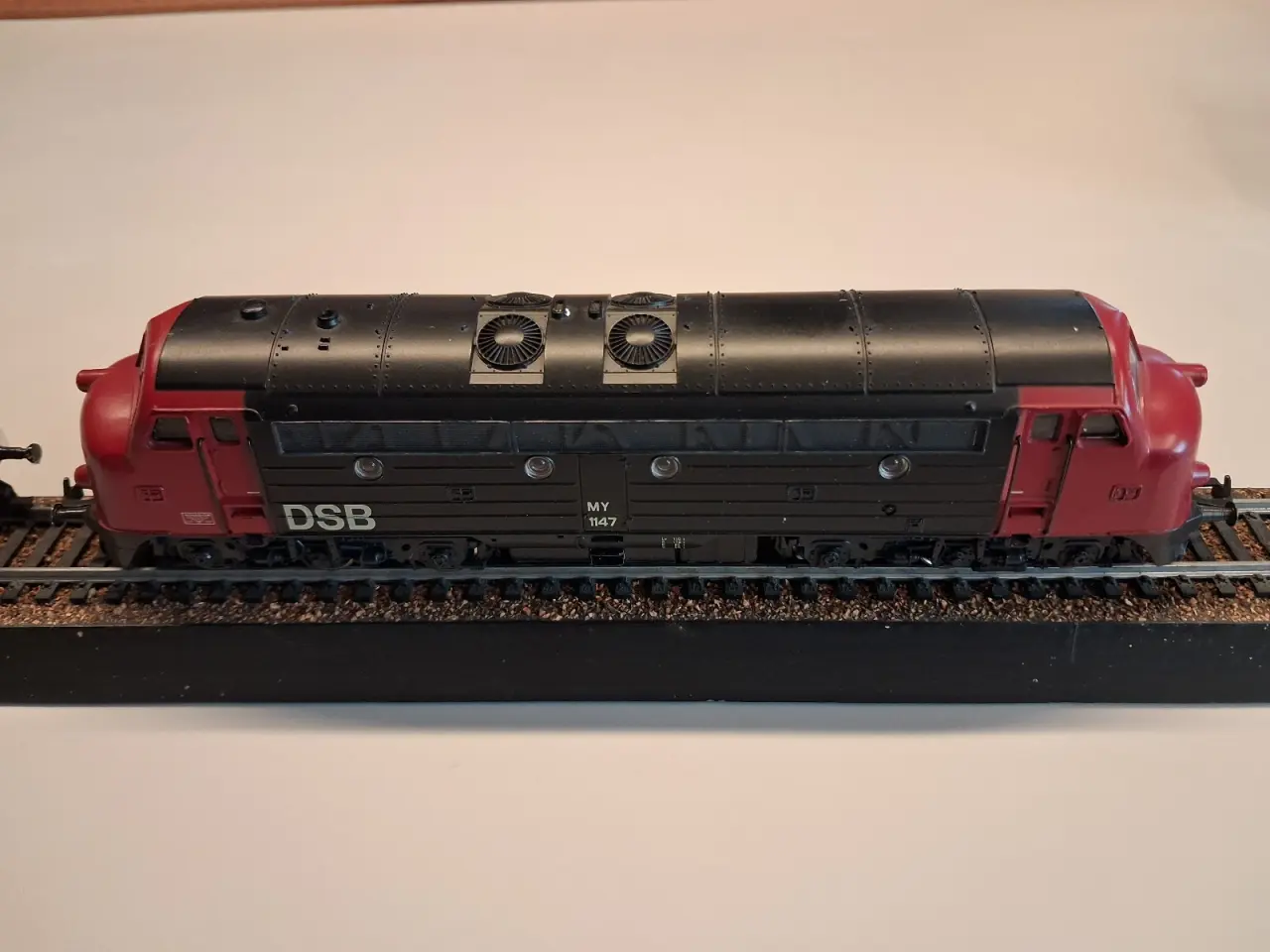 Billede 3 - Märklin #3067 DSB My 1147 diesellokomotiv H0 AC an