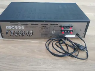 Onkyo stereoforstærker