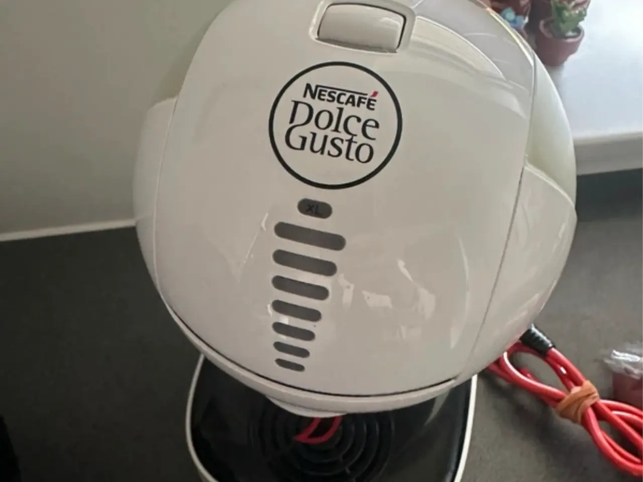 Billede 2 - Nescafé Dolce Gusto kaffemaskine fra De'Longhi,