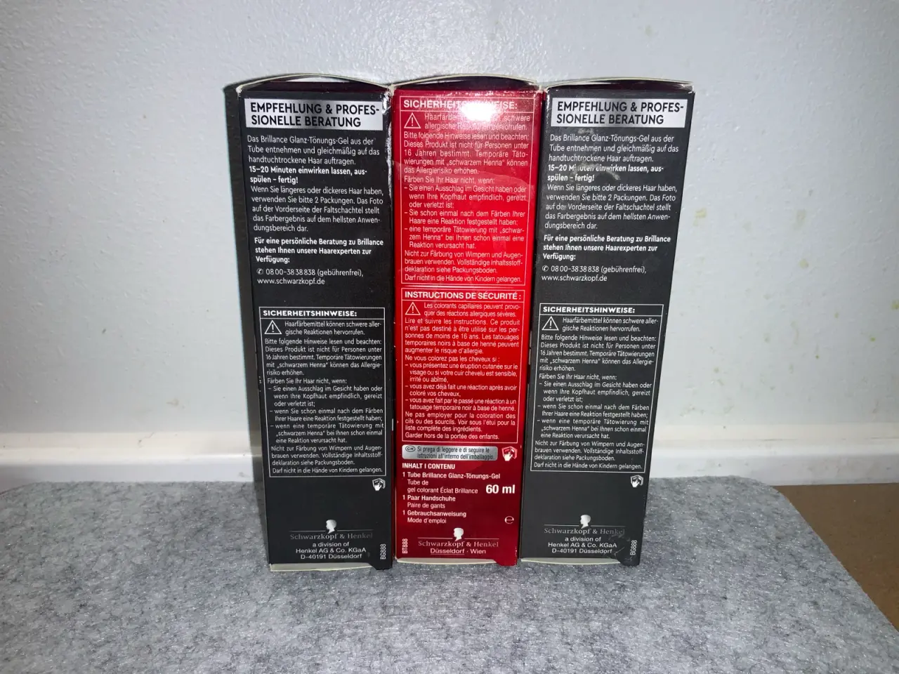 Billede 5 - Schwarzkopf Brillance hårfarve i farven T888