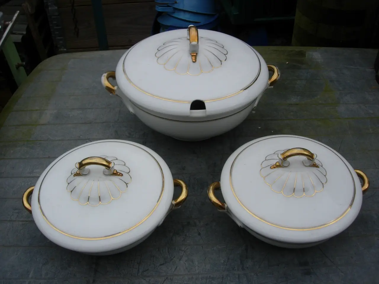 Billede 1 - Porcelæns suppeterin og skåle med låg