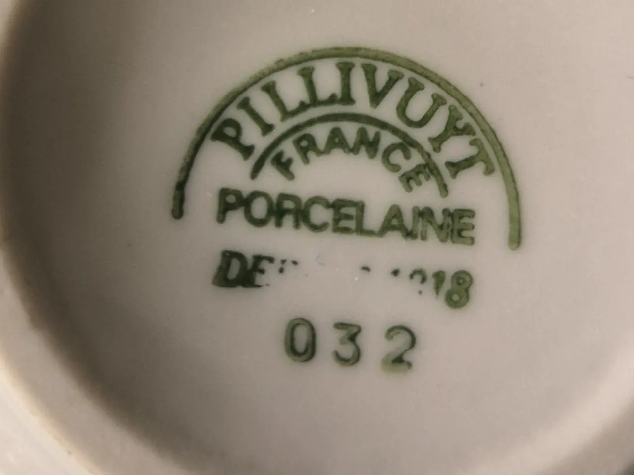 Billede 2 - Pillivuyt Kop/ underkop med platin kant