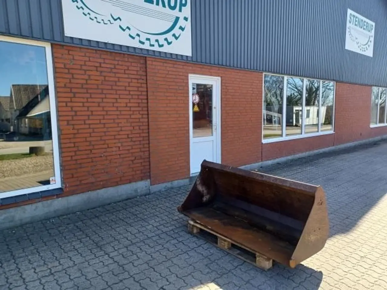 Billede 2 - JST 170 CM SKOVL / GIANT
