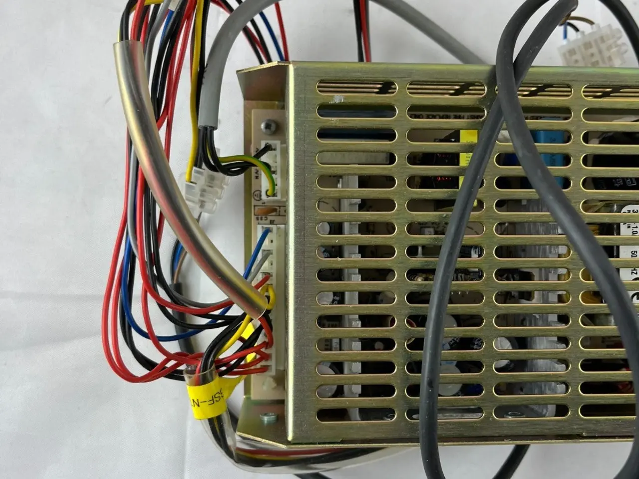 Billede 5 - Artesyn NFS110 Open-Frame AC-DC strømforsyning med