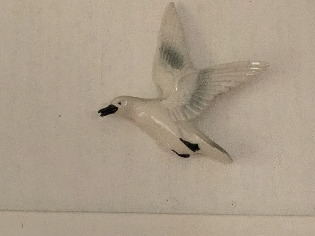 Billede 1 - Vægfugl i porcelæn