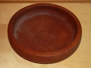 Skål af teaktræ
