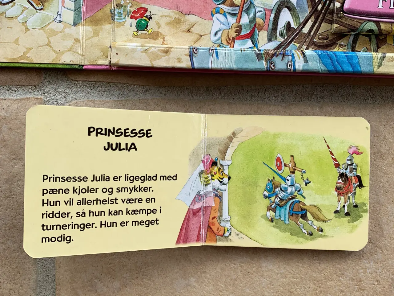 Billede 4 - Luk op og leg prinsesser bog