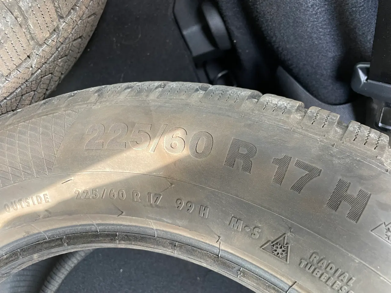 Billede 4 - 17 “ vinterdæk 225/60/17