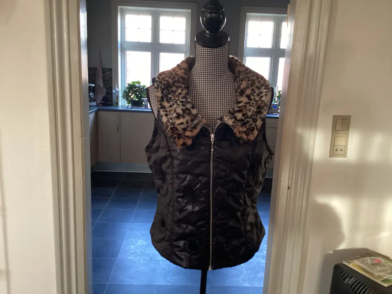 Billede 5 - Veste. Forsk. Str.