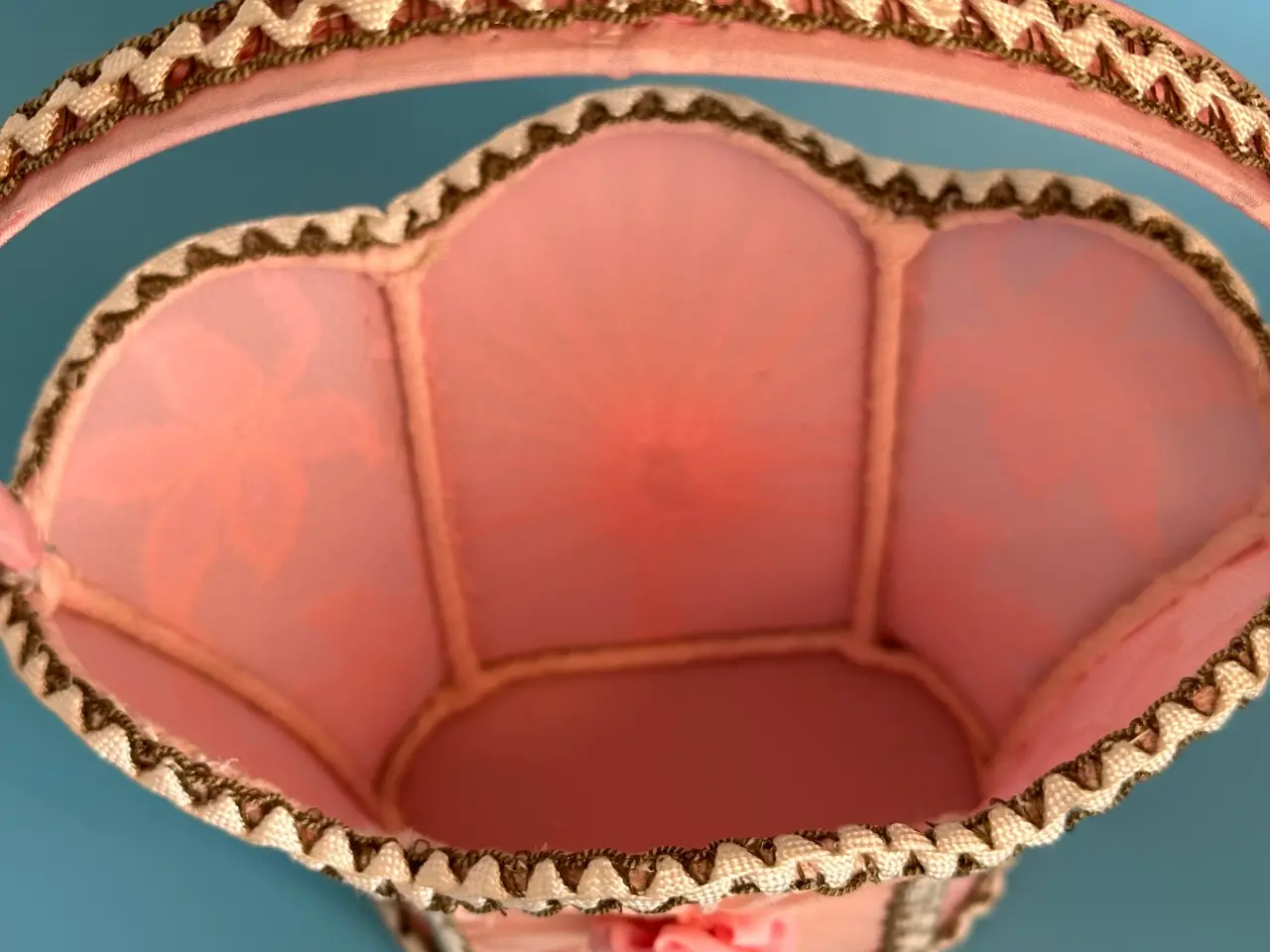 Billede 3 - Smukke pastelpink miniature forfængelighedskurv 