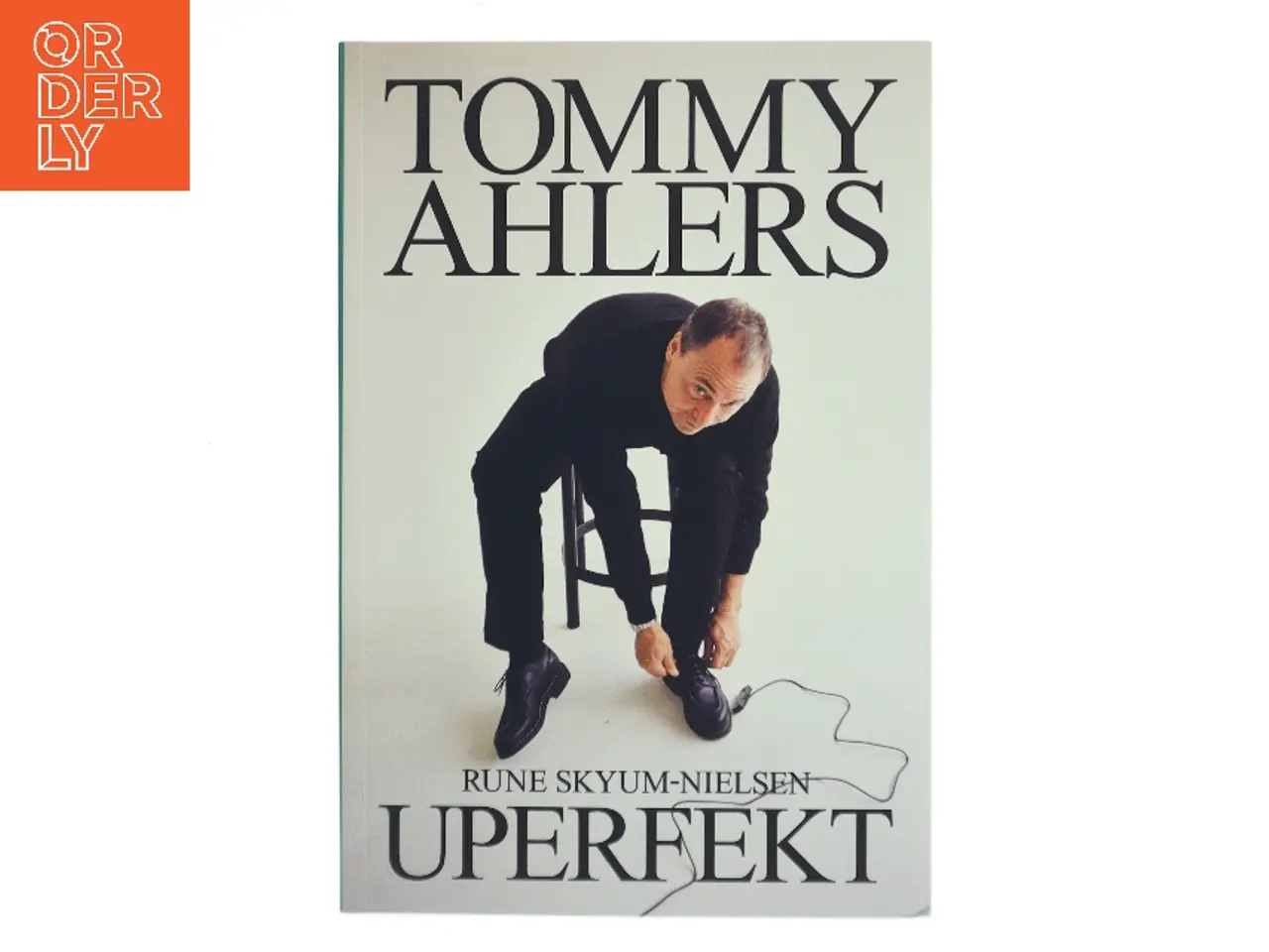 Billede 1 - Uperfekt af Tommy Ahlers (Bog)