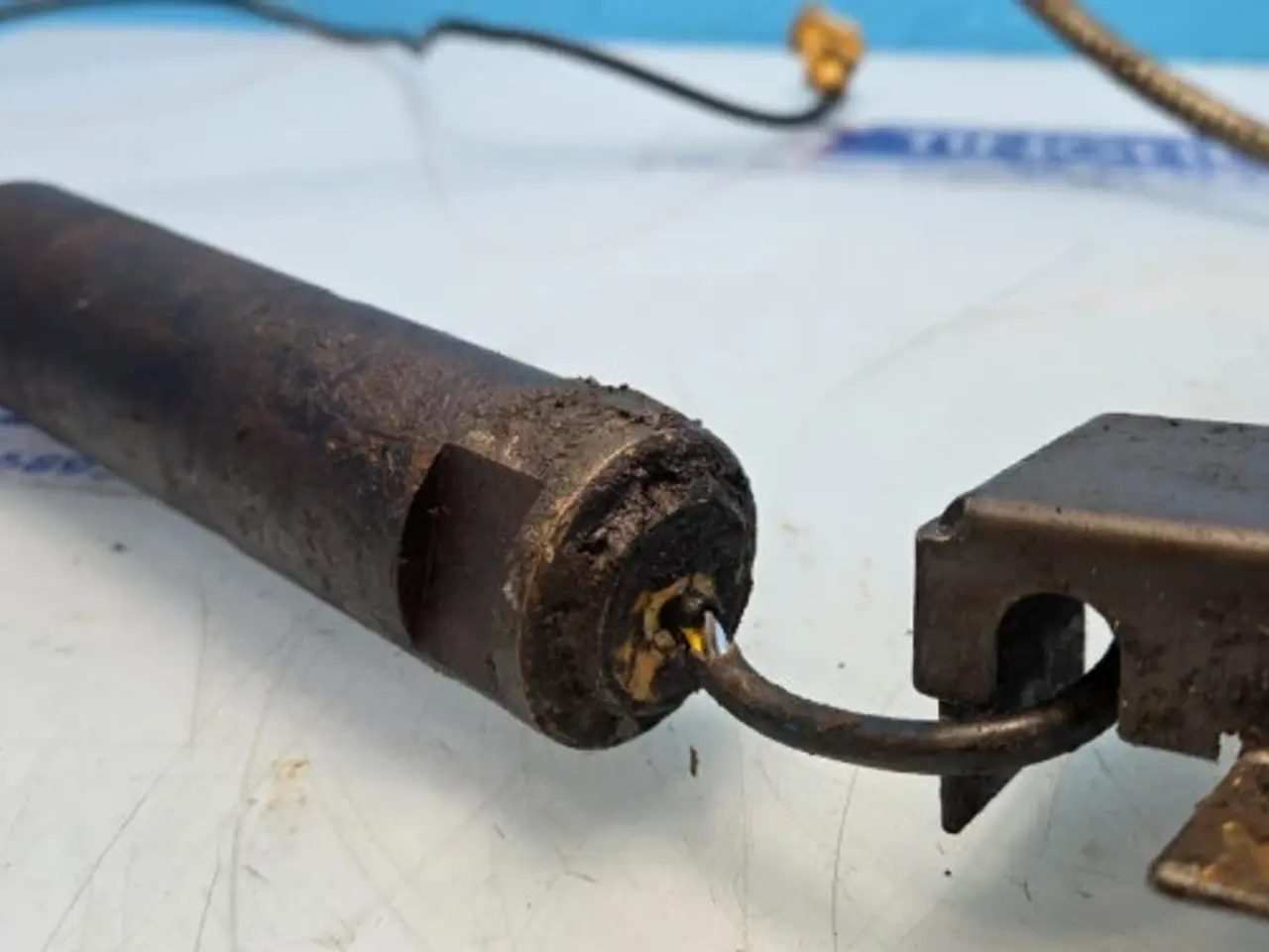 Billede 13 - Massey Ferguson 3060 Sensor Pin 3382356M2