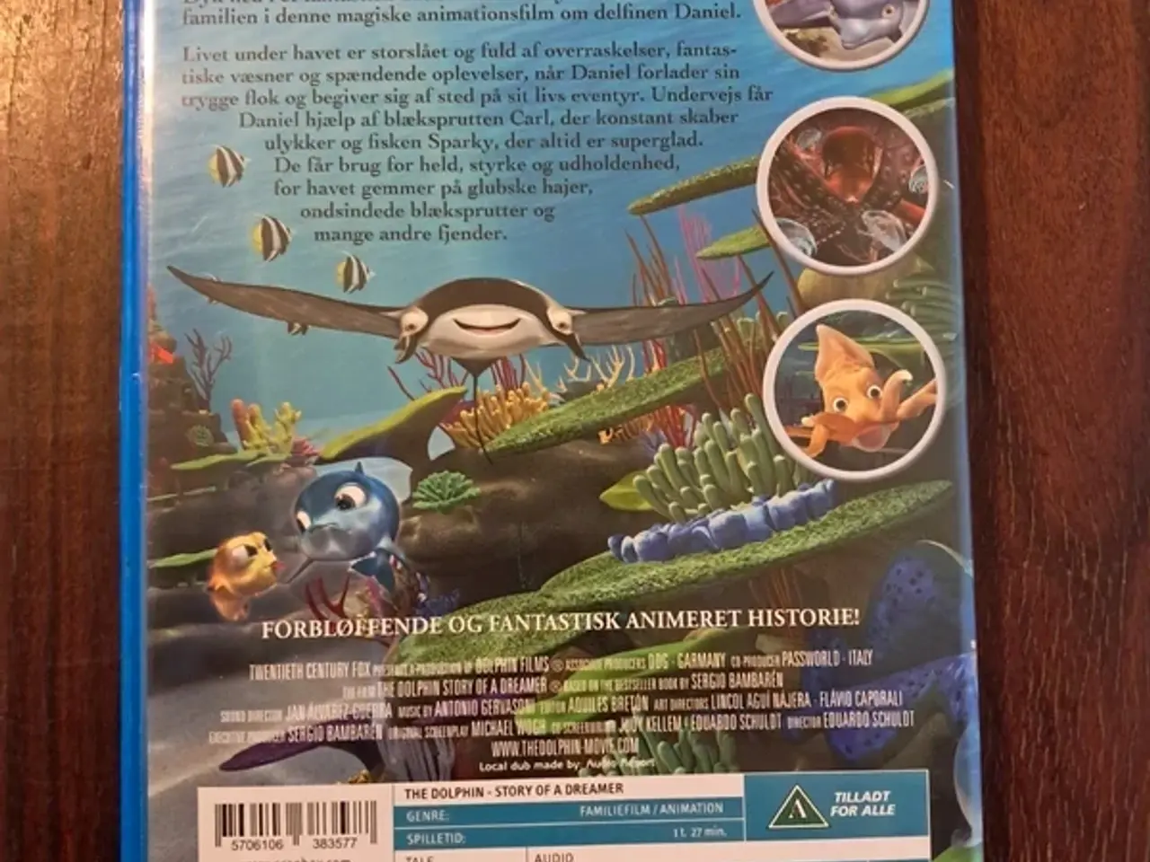 Billede 2 - Den lille delfin på eventyr