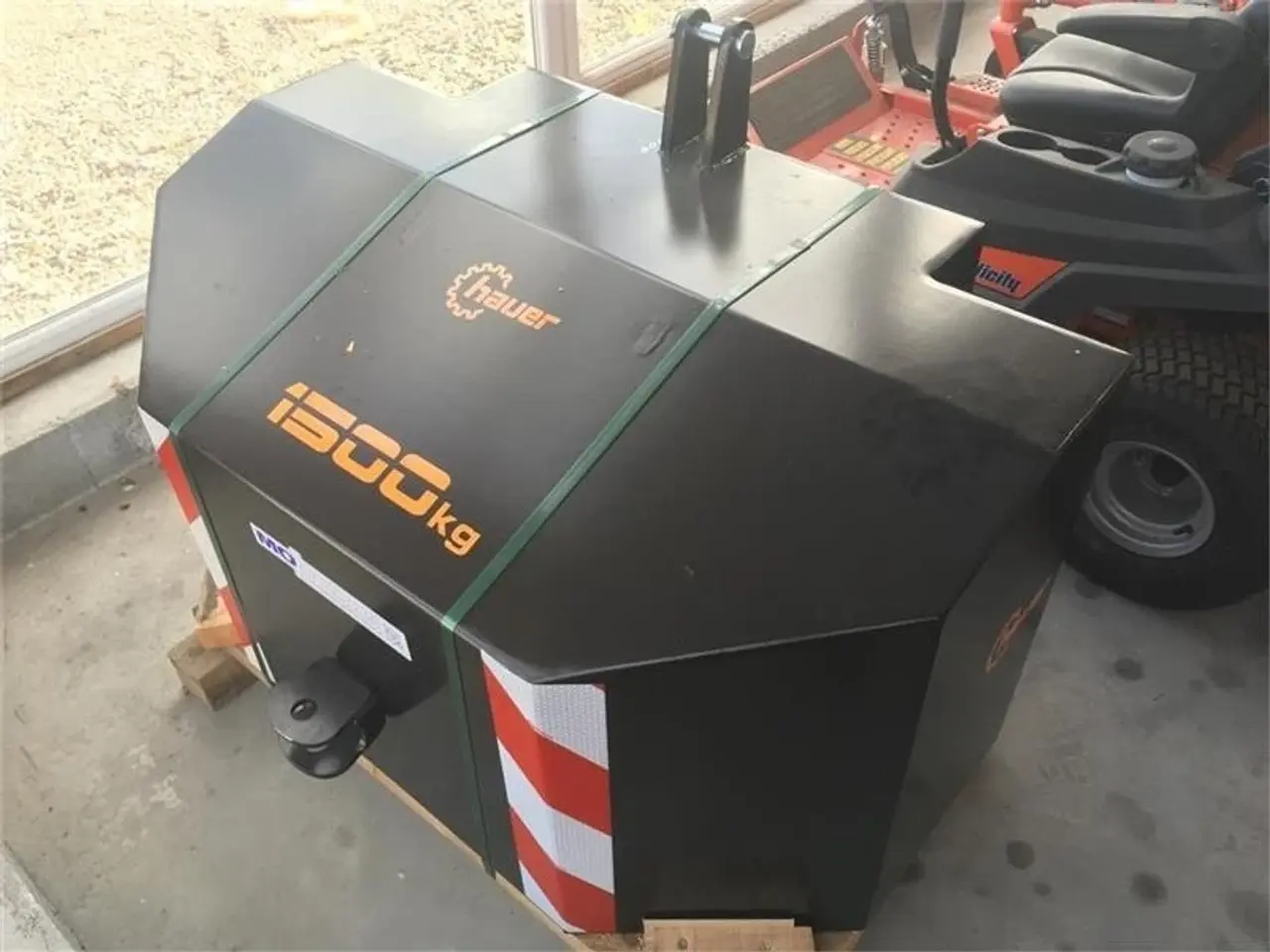 Billede 1 - Hauer Frontklods 1500 kg.