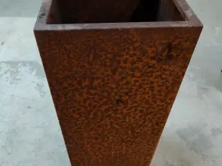 Potteskjuler i Cortenstål, 80x30x30 cm