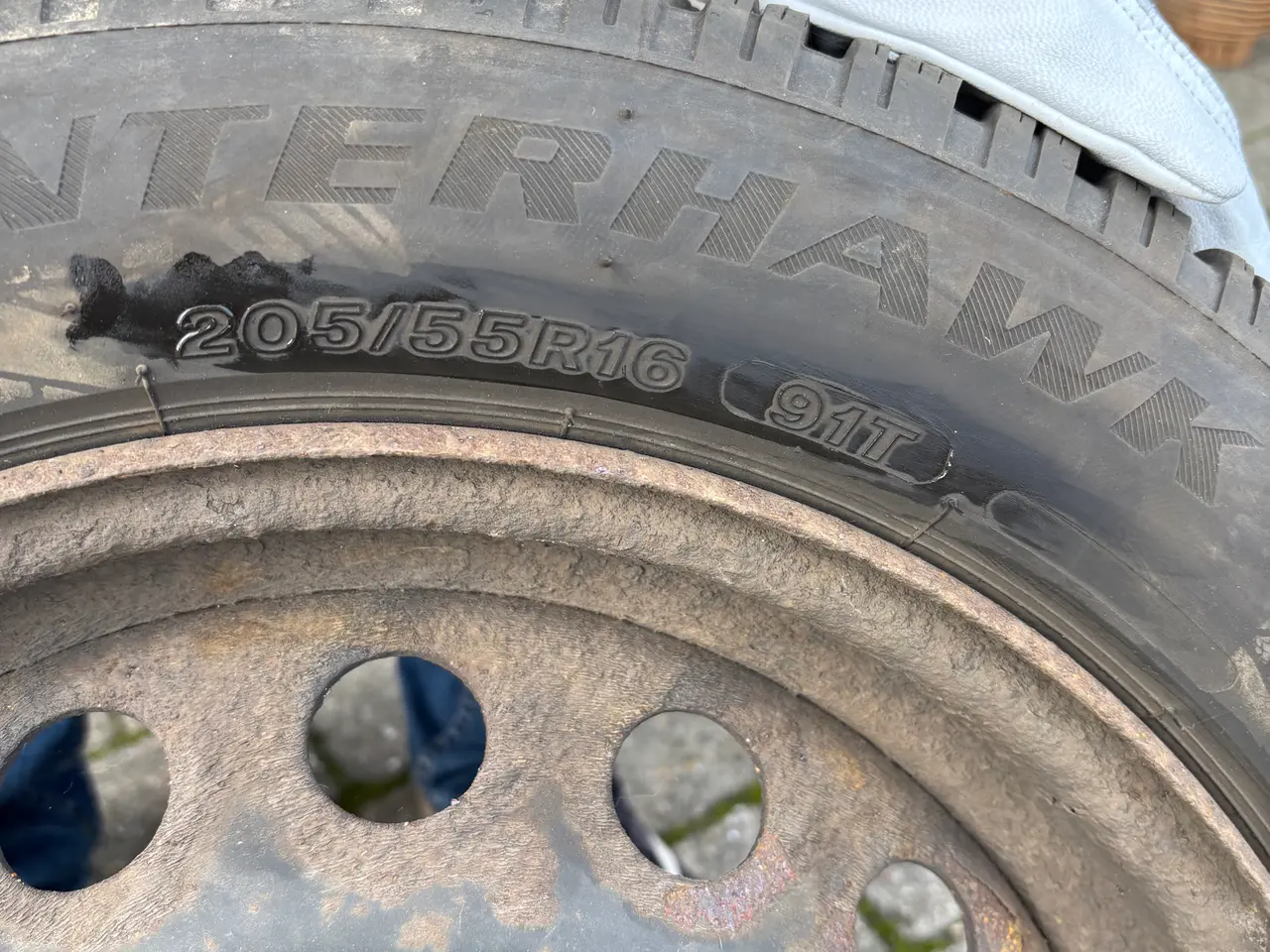 Billede 1 - Vinterdæk 205/55R16 Firestone
