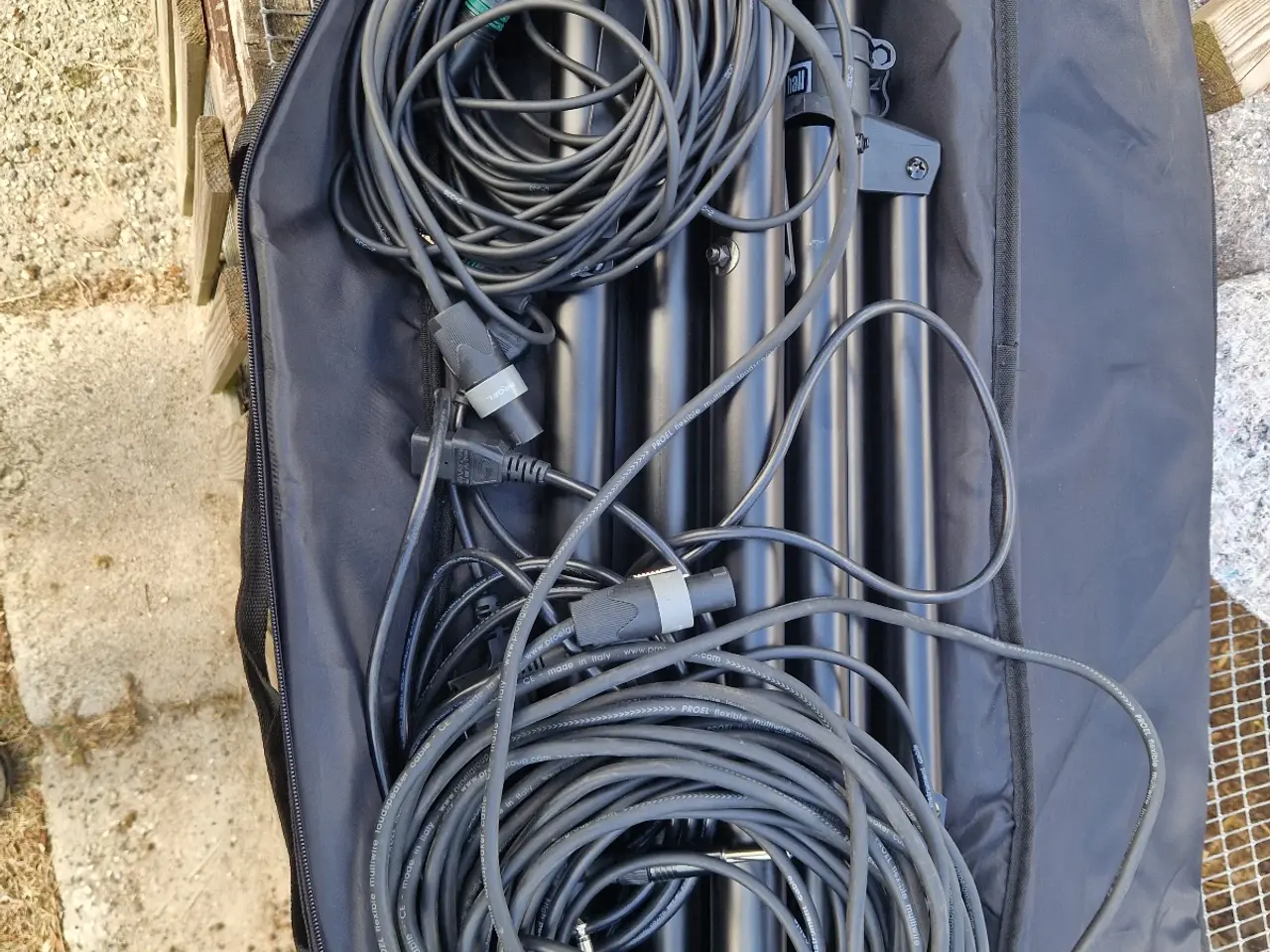 Billede 2 - Yamaha mixer med højttalere og mikrofoner