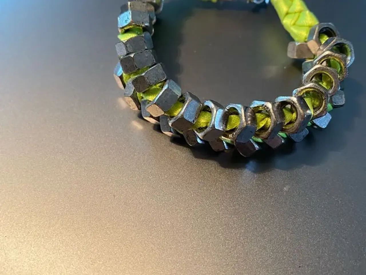 Billede 4 - Flotte gule armbånd