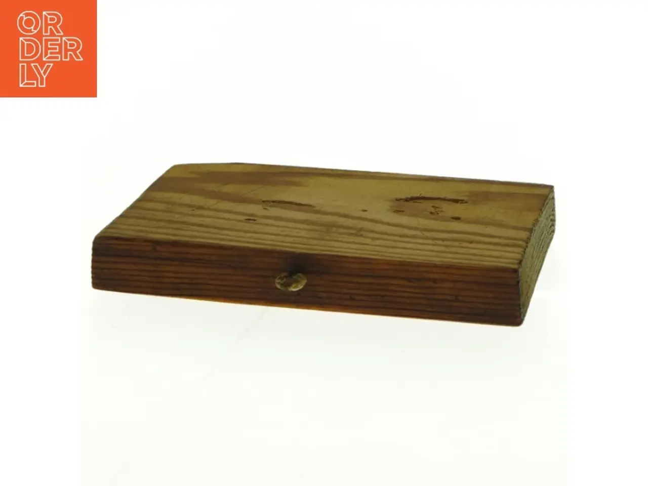 Billede 3 - Snit i træ af Landskabsmotiv med hytte (str. 15 x 10 cm)
