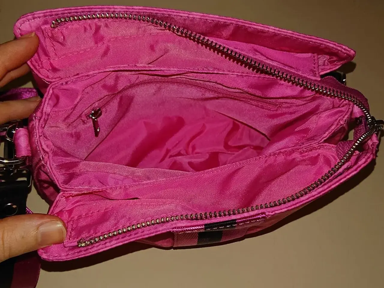 Billede 2 - Pink taske ny