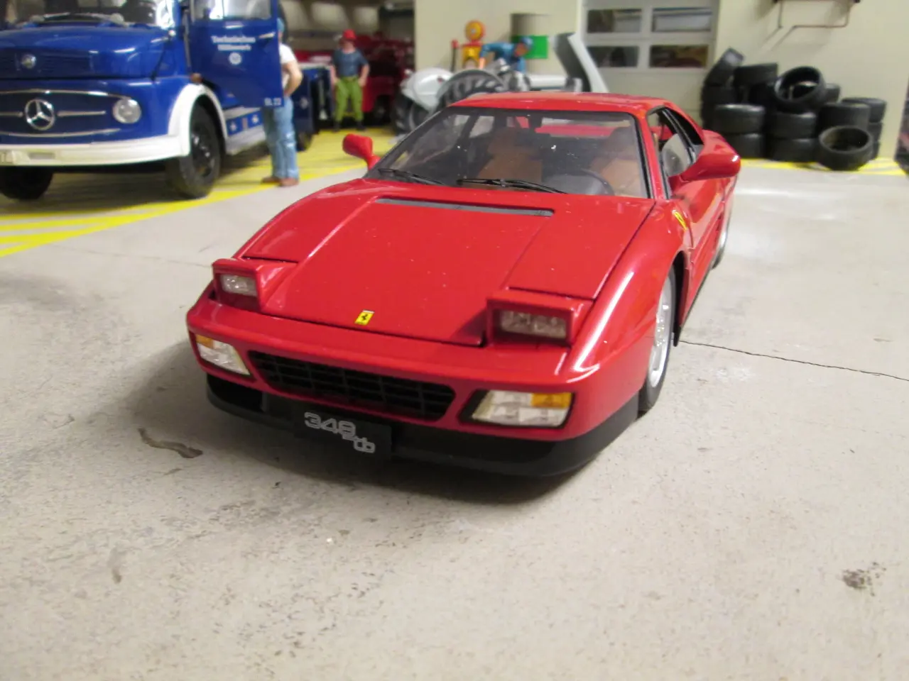 Billede 1 - Modelbil Ferrari 348 TB Hotwheels-elite 1:18