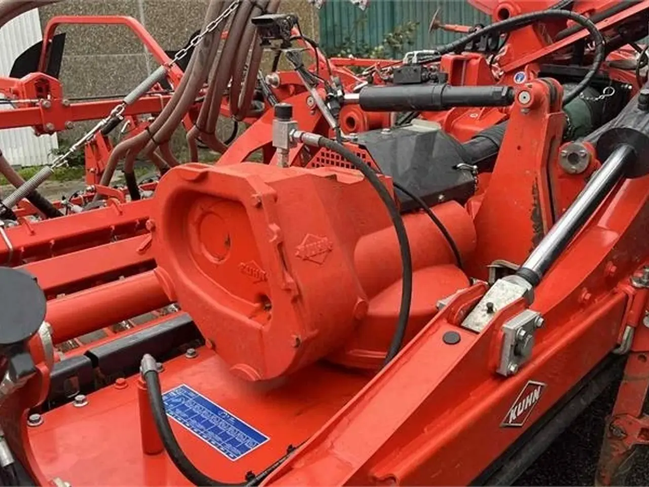 Billede 18 - Kuhn HR6040 med såmaskine Med dobbelt kammer fronttank