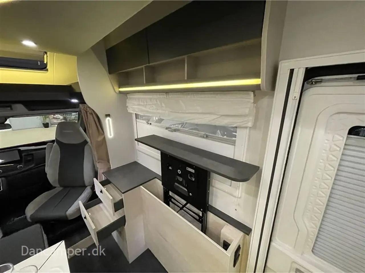 Billede 16 - 2024 - Chausson 660 Titanium ULTIMATE UNDER KLARGØRING! Chausson 660 Titanium ULTIMATE, Elcykelholder, Lithiumbatterier, Induktionsplade, 3000W inverter