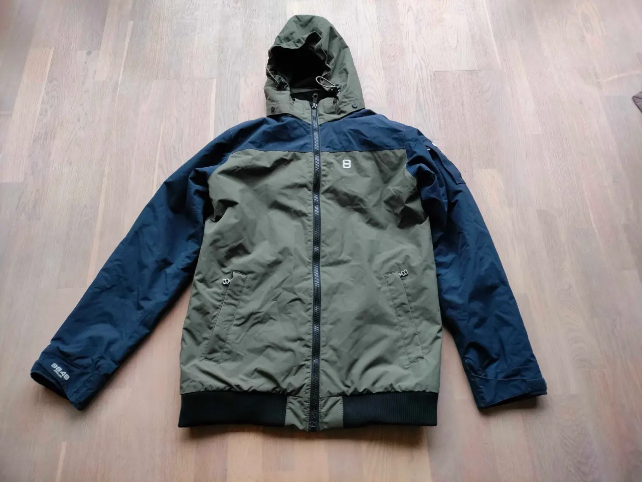 Billede 1 - Skijakke str. 170 cm