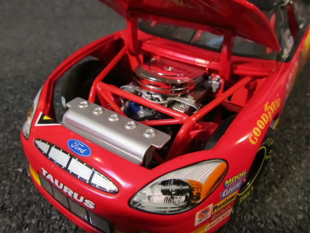 Billede 6 - 2000 Nascar Ford Taurus #94 1:18   