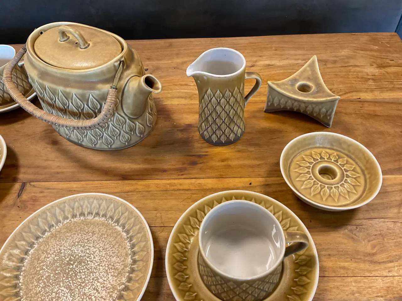 Billede 4 - Te / kaffe stel, Relief stentøj