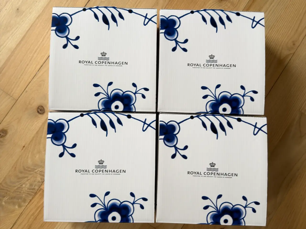 Billede 4 - Royal Copenhagen Blå Mega Riflet skåle, 4 stk. NYE