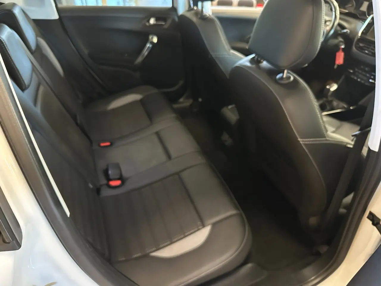 Billede 10 - Peugeot 2008 1,2 e-THP 110 Allure Sky