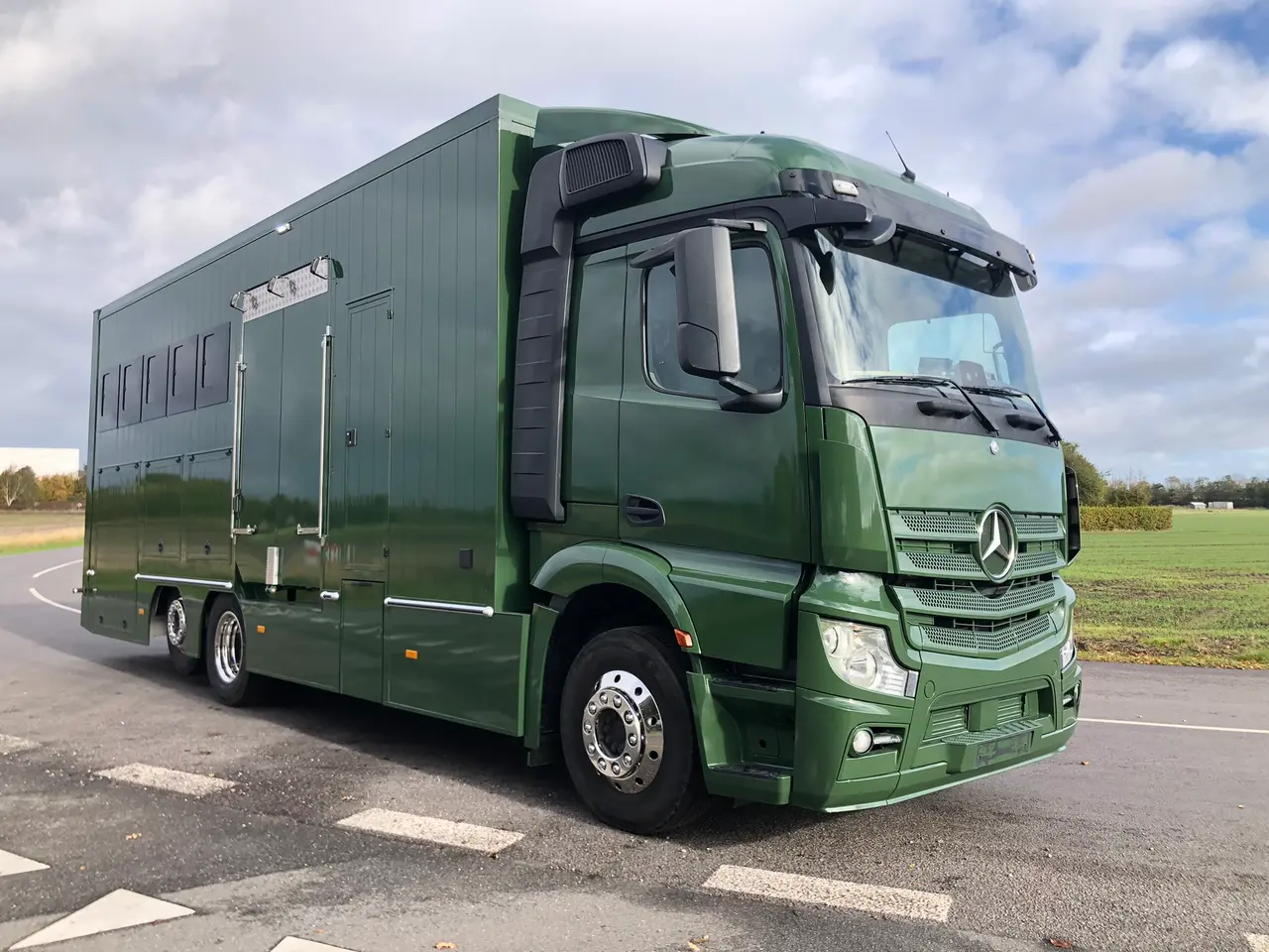 Billede 3 - Mercedes Benz Actros 2542 med plads til 7 heste, 2