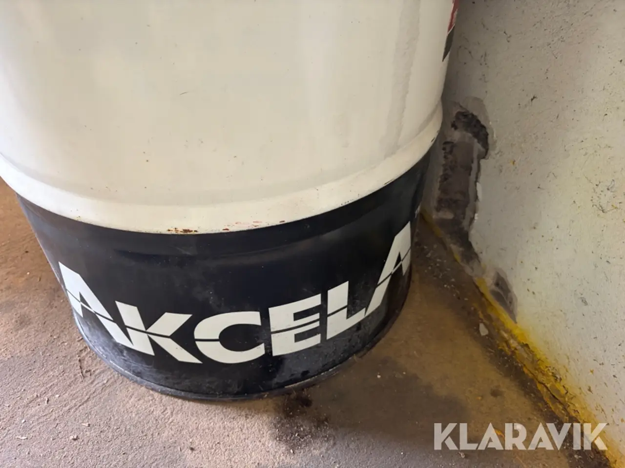 Billede 7 - Olietønde med tre pumper AKCELA