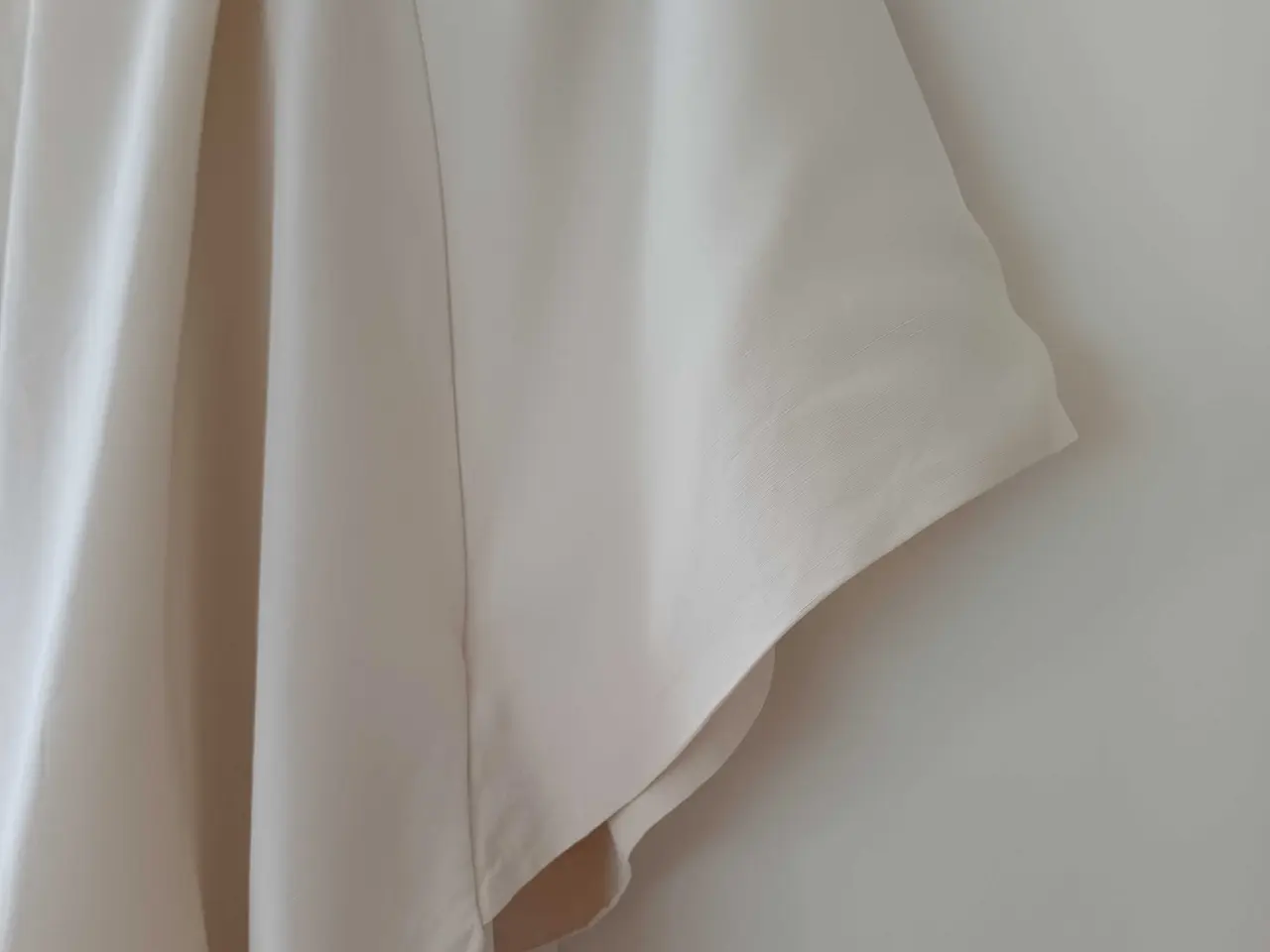 Billede 4 - Gossia beige top str S