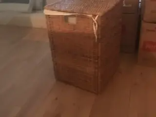 Ikea vasketøjskurv
