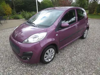 Pæn Peugeot 107 1.0 i Ac År 13 Nysynet 
