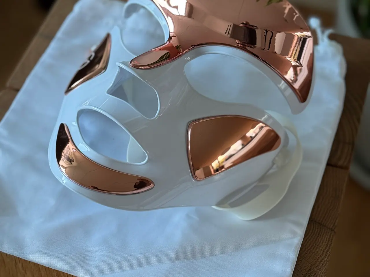 Billede 3 - Dr. Dennis Gross LED-maske – Lysterapi til ansigte
