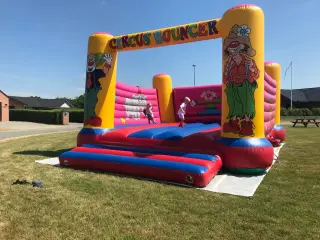 Hoppeborg Cirkus 6x7meter